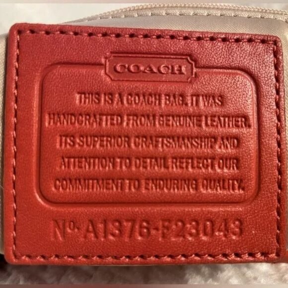 COACH 2013 Madison Lindsey Red Croc Embossed Crossbody Satchel Full Zip 1941 - Picture 8 of 9